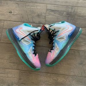 Nike LeBron X 10 James Basketball shoes Pure platinum men’s size 11 Re-Entry